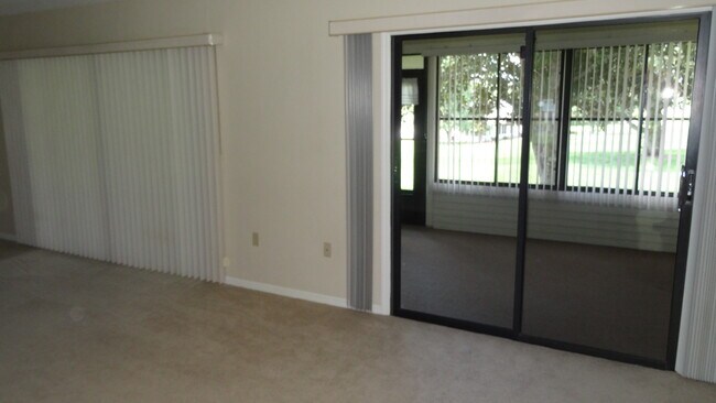 Building Photo - 2342 N Gadsden Pt