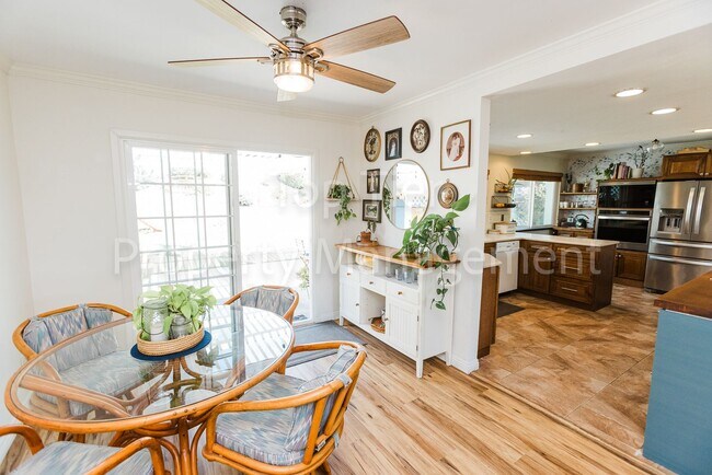 Building Photo - Beautifully Upgraded 3 Bed / 2 Bath Home –...