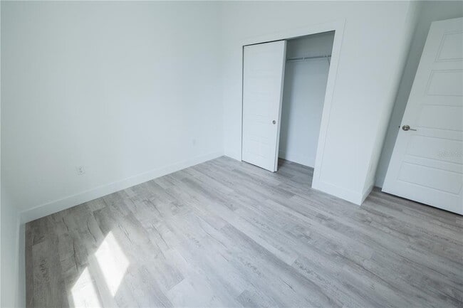 Building Photo - 9298 N Mendoza Way