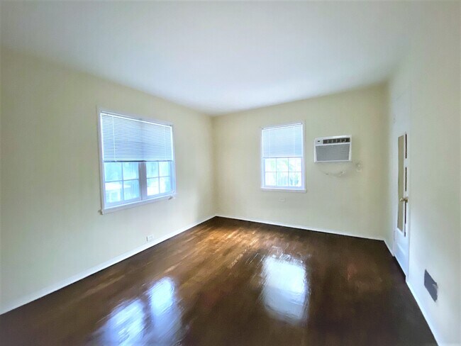 Bedroom - 1200 SE 1st St