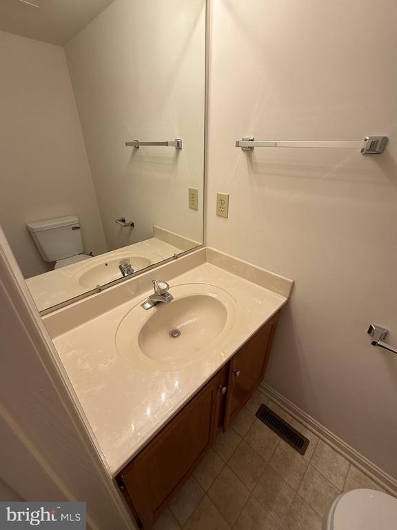 Building Photo - 10727 Gideon Ct