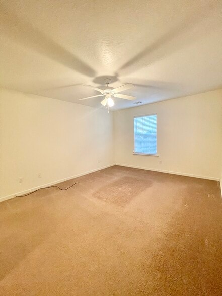 Building Photo - 604 Beretta Dr