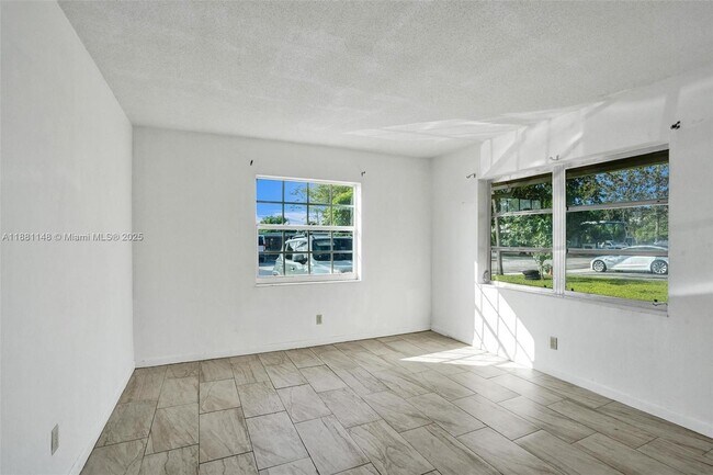 Building Photo - 771 NW 42nd St