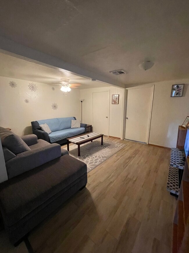 Building Photo - 74 Brockbank Pl