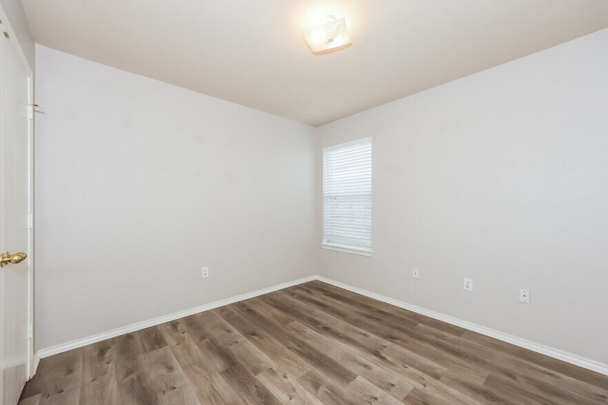 Building Photo - 522 Blueberry Hill Ln