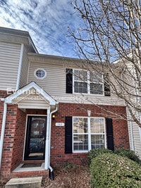 Building Photo - 142 Oak Valley Cir