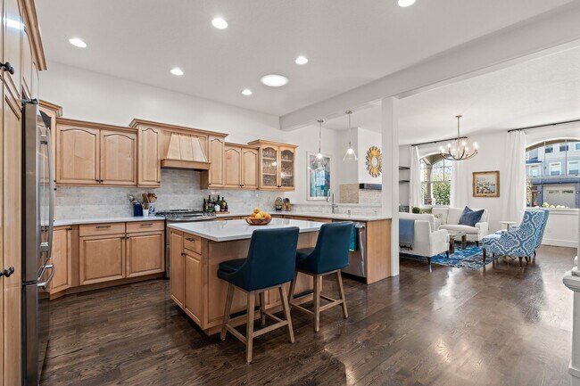 Building Photo - 3655 N Willowbar Ln