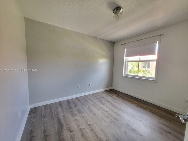 Building Photo - 11438 NW 62nd Terrace