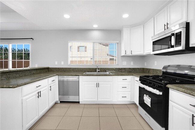 Building Photo - 2141 E Nugent St