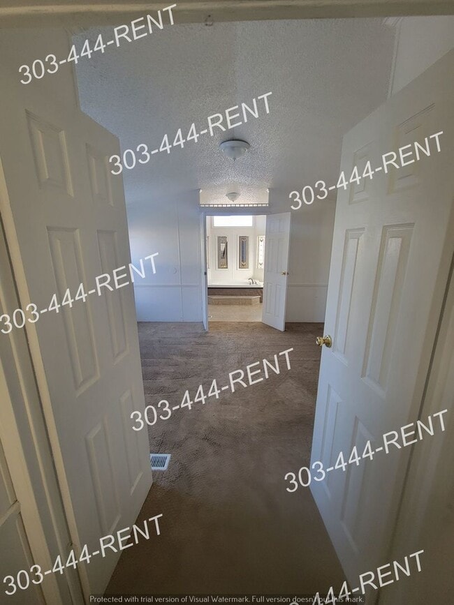 Building Photo - 3 Bedroom 2 Bath Mobile Home!