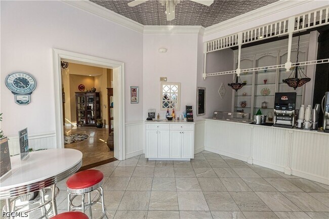 Building Photo - 11108 Esteban Dr