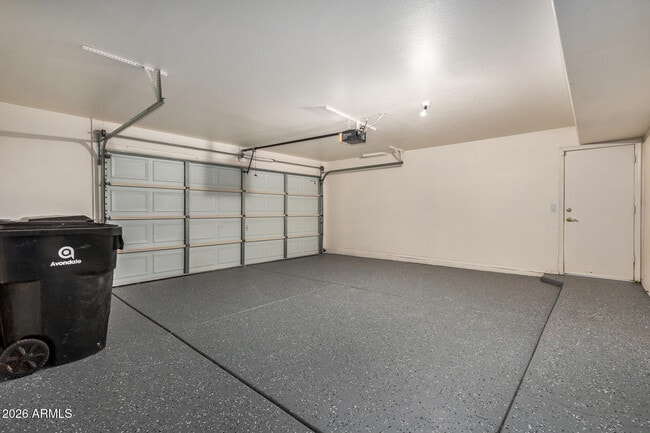 Building Photo - 10377 W Piccadilly Rd