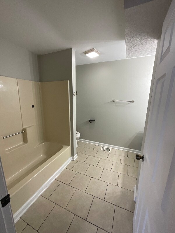 Building Photo - 276 Knoll Dr