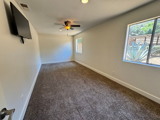 Building Photo - 3BD/2BA HOME off Old Hwy 80, Ample Parking...