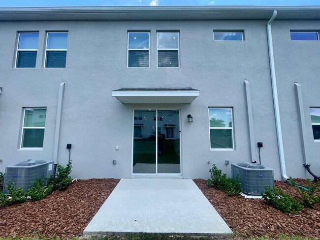 Building Photo - 6159 Park Promenade Way