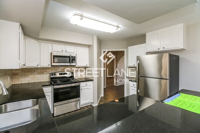 Building Photo - 371 S. Comanche Dr.