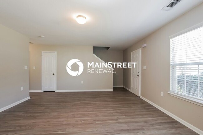 Building Photo - 6216 Summerour Place