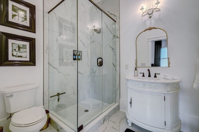 Building Photo - 20 M L King Ave