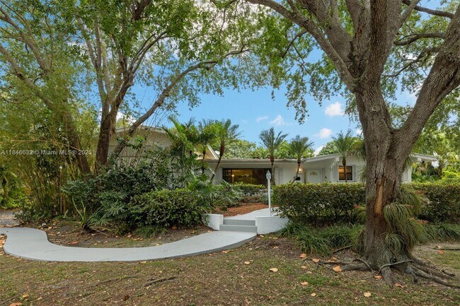 Building Photo - 7920 SW 132nd St