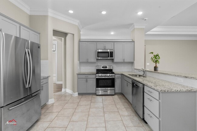 Building Photo - 608 Labarre Ln