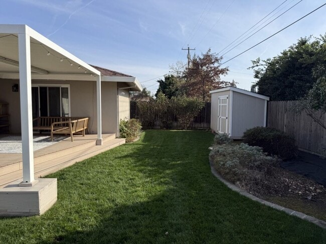 Building Photo - Stylish 3 Bedroom home in North Yuba City