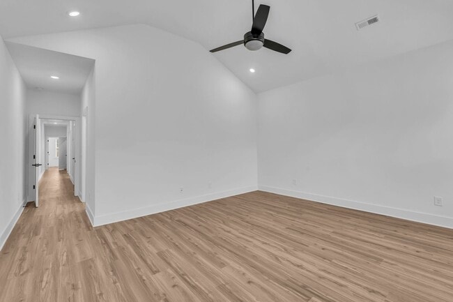 Building Photo - New build in West Nashville!