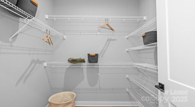 Building Photo - 1711 Commonwealth Ave