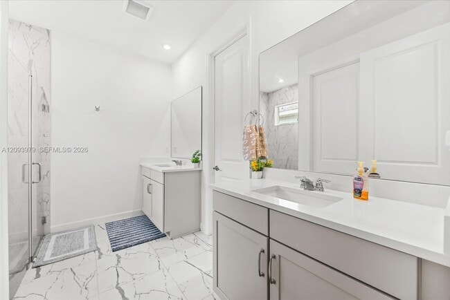 Building Photo - 8996 Remy Ln