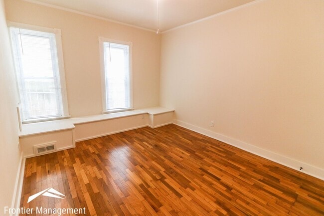 Building Photo - 1000 Leavenworth St