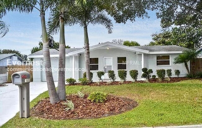 Building Photo - 3509 Kingsbury Dr
