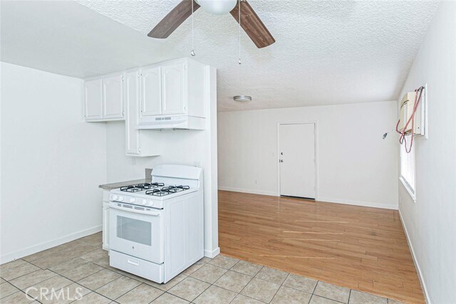 Building Photo - 11659 Hamlin St