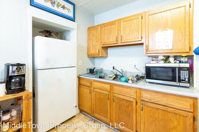 Building Photo - 3 br, 1 bath House - 1305 W. Jackson St.