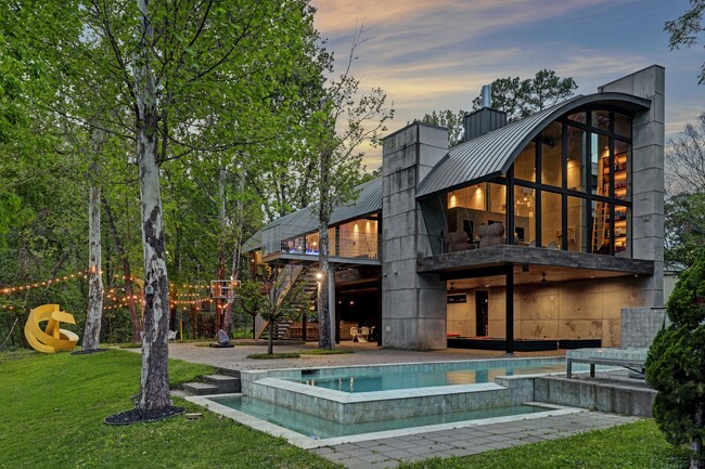 Building Photo - 5111 Bayou Timber Ln