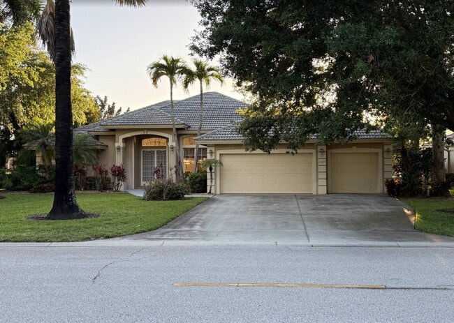Building Photo - 11327 Longshore Way E
