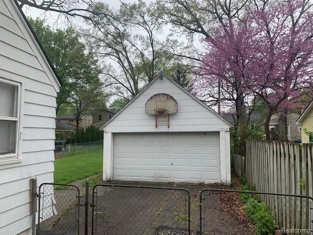 Building Photo - 557 N Harvey St