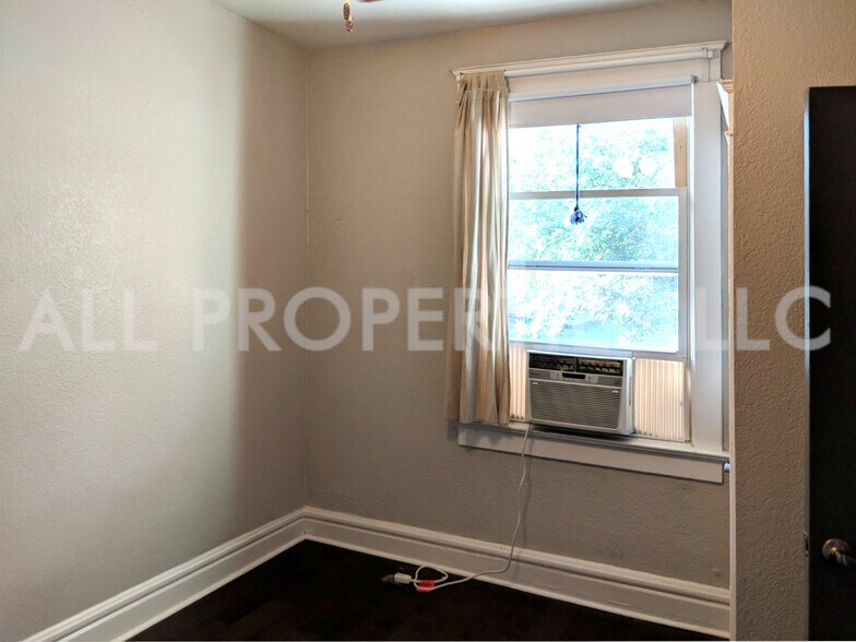 1st Bedroom - 1319 E 27th Ave