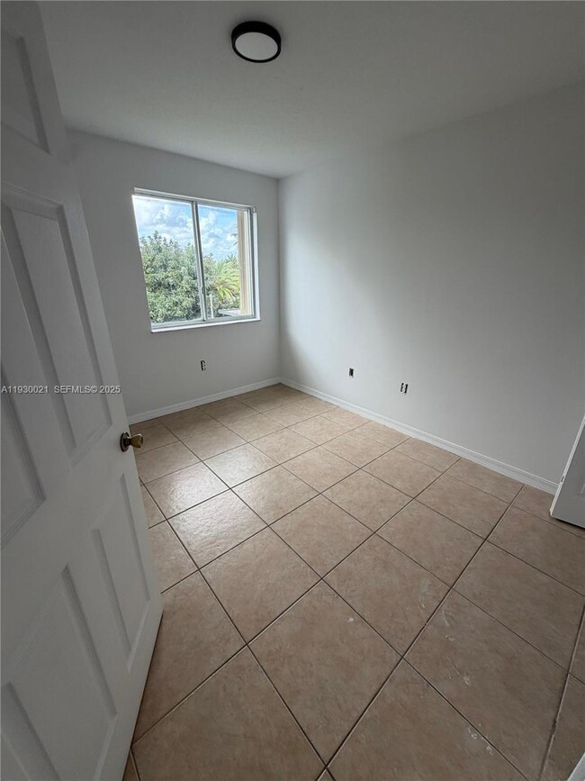 Building Photo - 25118 SW 124th Ct