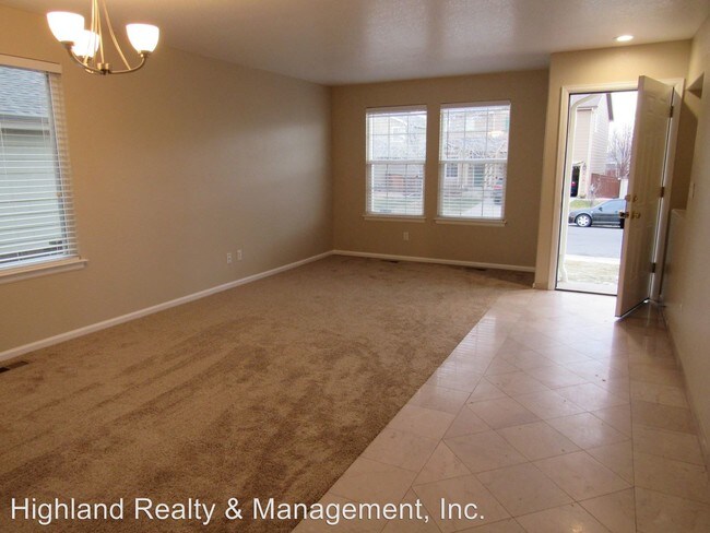 Building Photo - 4 br, 3 bath House - 1174 Sunbird Ave