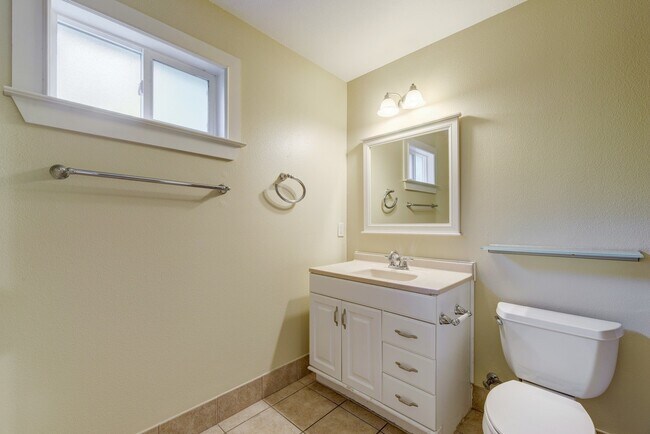 Building Photo - 4527 Avenue B