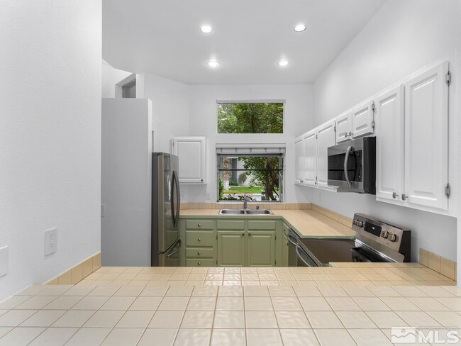 Building Photo - 3223 Alum Creek Ct