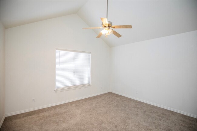 Building Photo - 786 W Breeze Cove