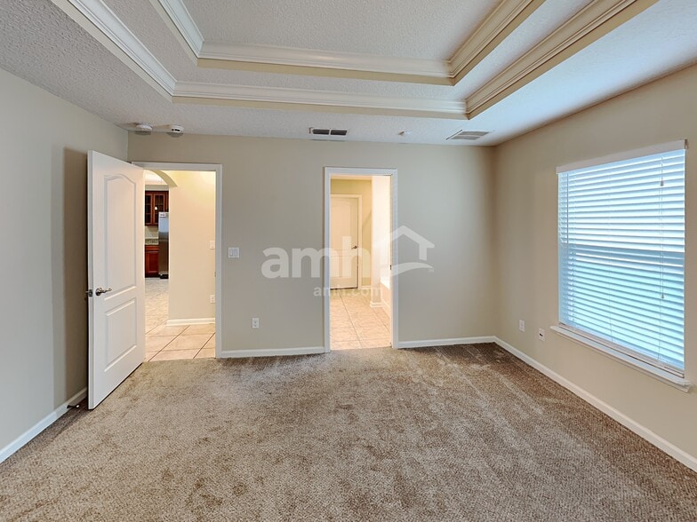 Building Photo - 3932 Pipit Pt