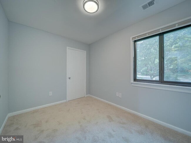 Building Photo - 11301 Gatesborough Ln