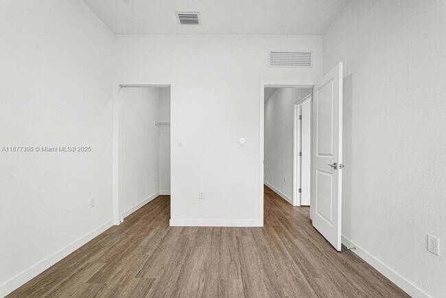 Building Photo - 22485 SW 125th Ave