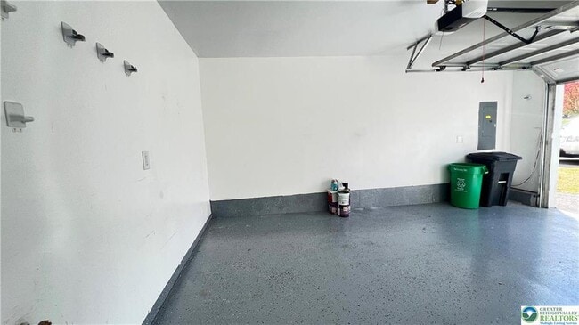 Building Photo - 705 Blue Heron Dr