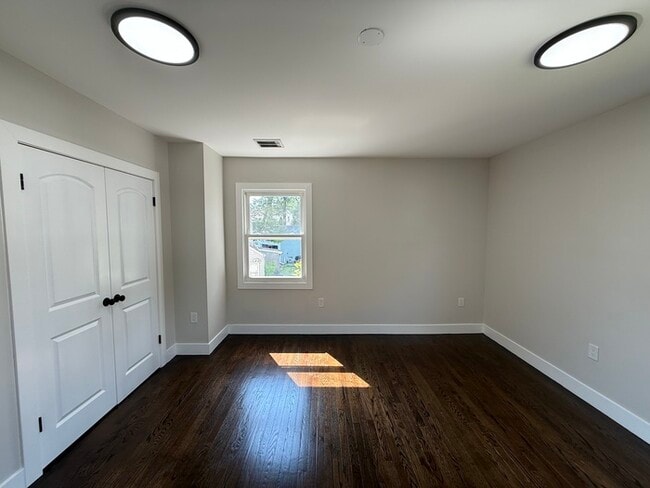 Building Photo - 1471 Frances Ln