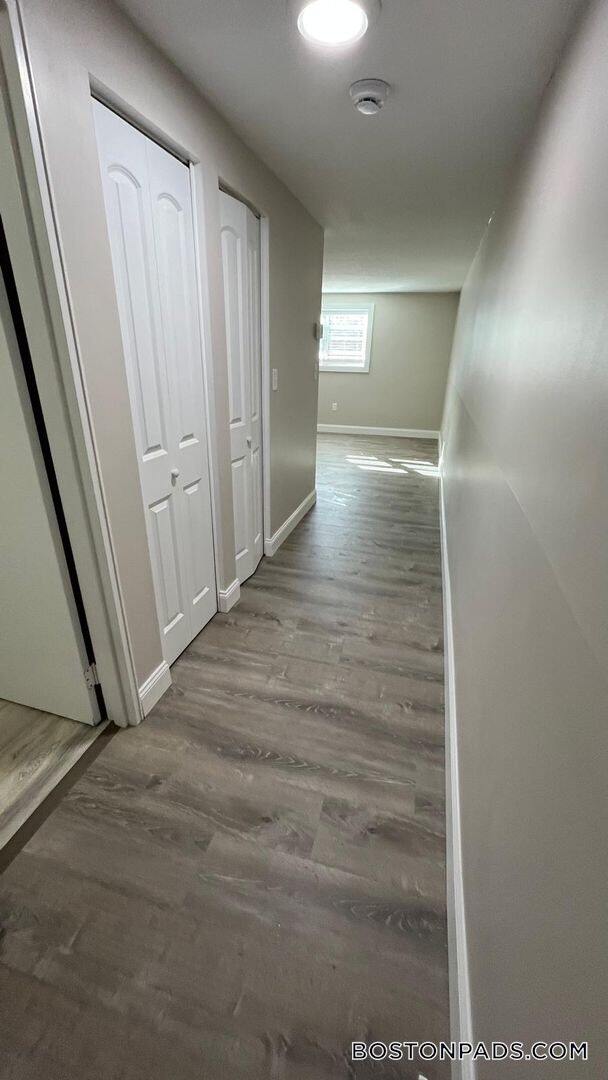 Building Photo - 799 Farm Rd