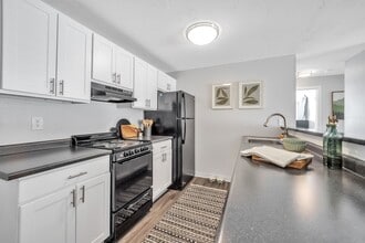 Building Photo - The Meadows