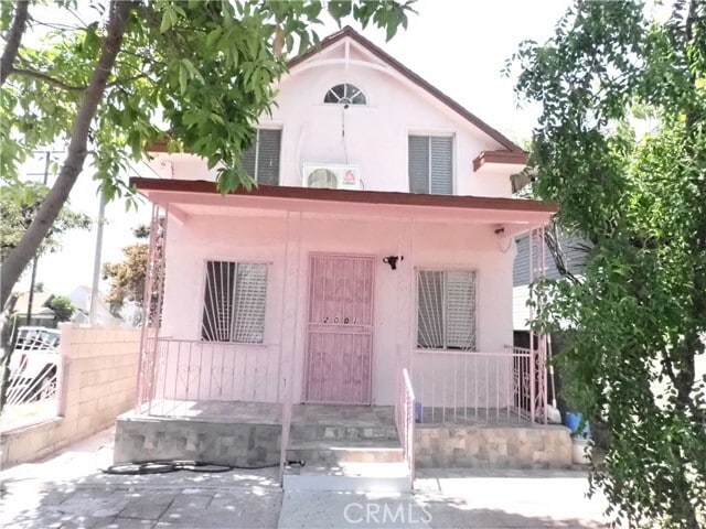 Primary Photo - 2001 Eastlake Ave