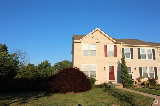 Building Photo - 1252 Hunter Ln